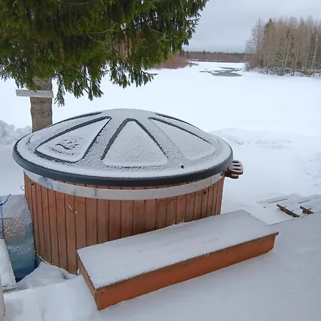 Eco Countryside House By The River & Hottub Simo